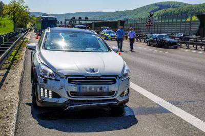 Gruibingen: Kleiner Unfall sorgt fuer langen Stau